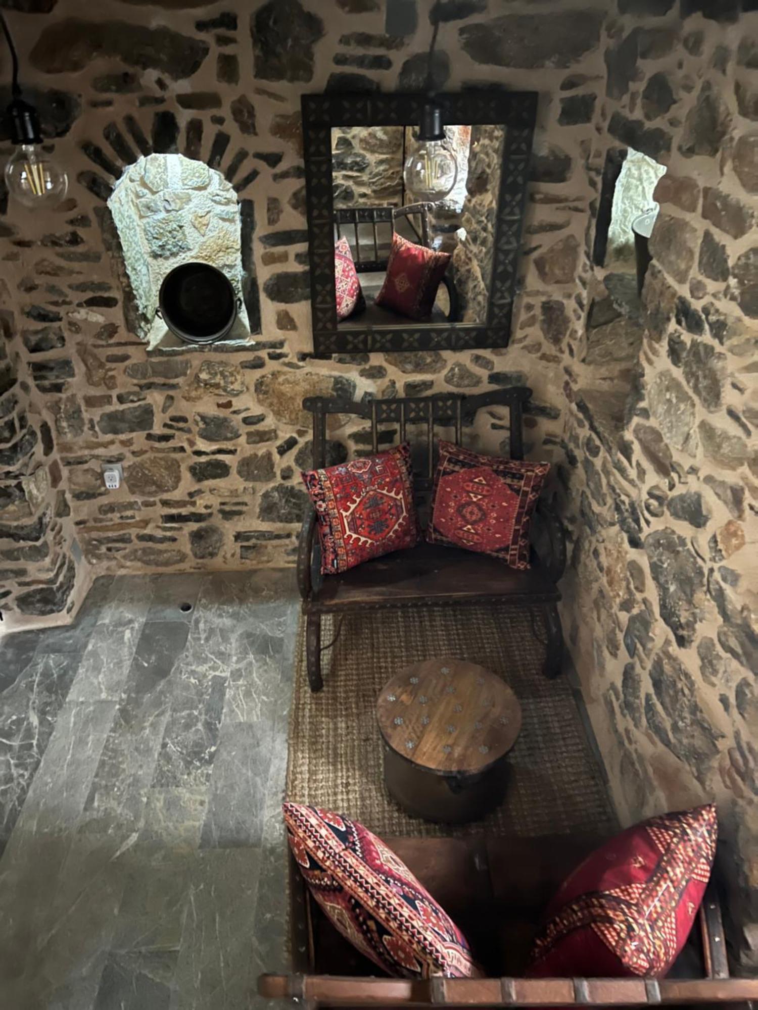 Byzantine Home In The Castle Mesta Bagian luar foto