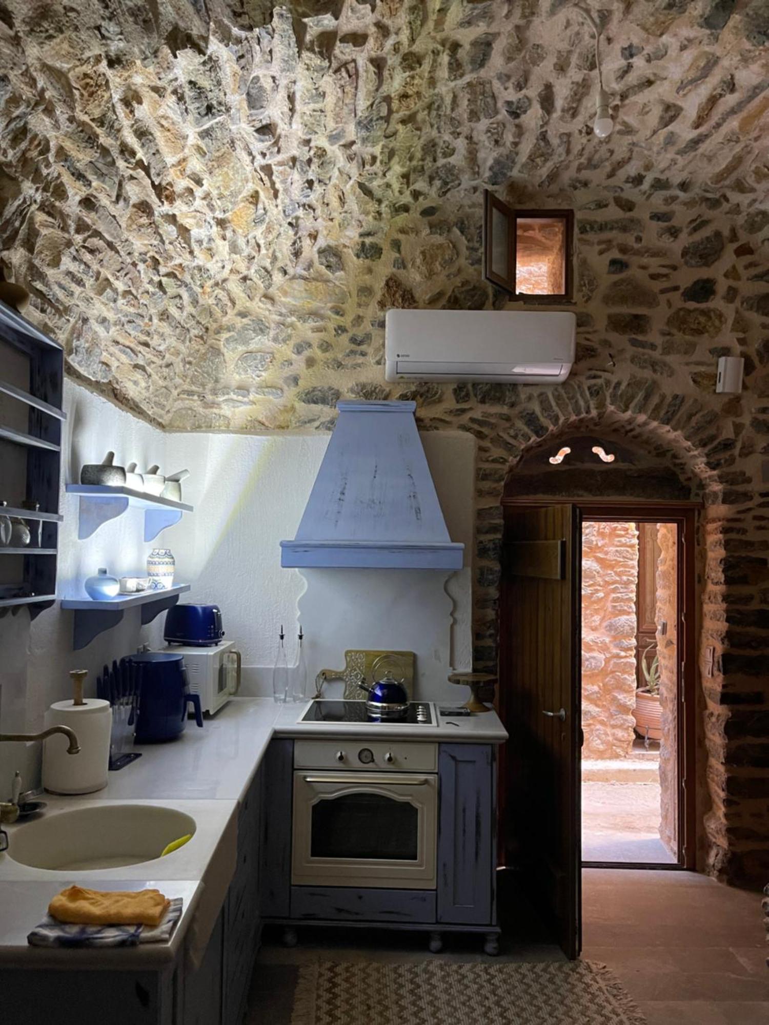Byzantine Home In The Castle Mesta Bagian luar foto